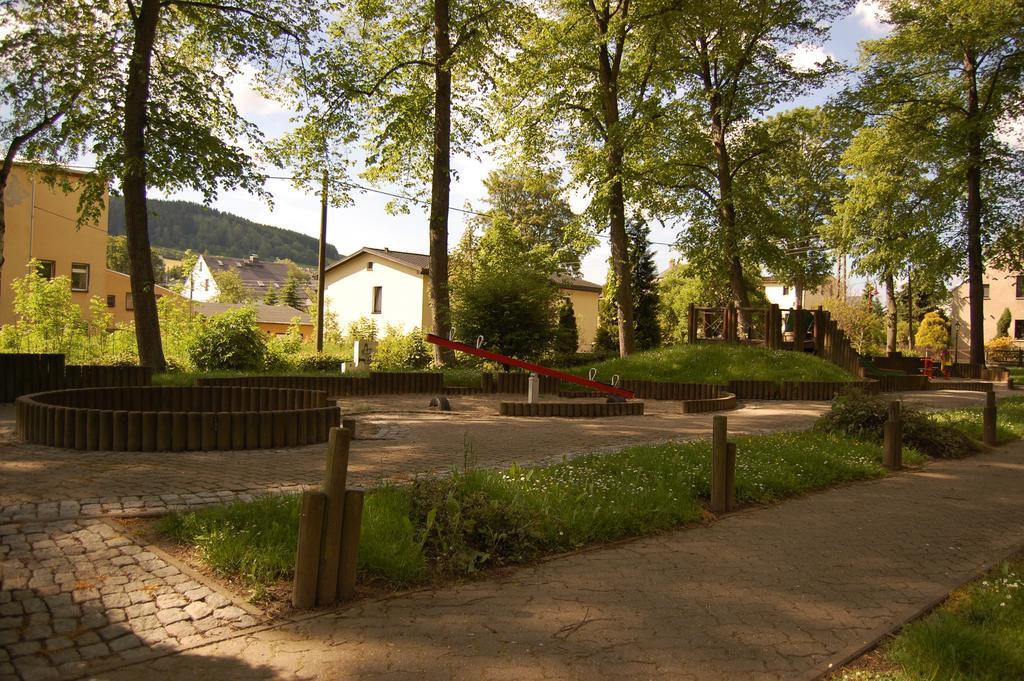 Landgasthof "Am Park" Rottendorf Esterno foto